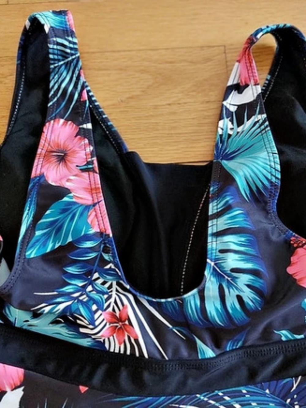 Floral Two-Piece Swimsuit in Floral And Black Size 2XL - Picture 6 of 10